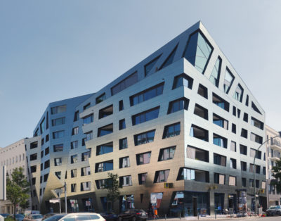 Luxury 2-Bedroom Apartment with Rooftop Terrace by Libeskind